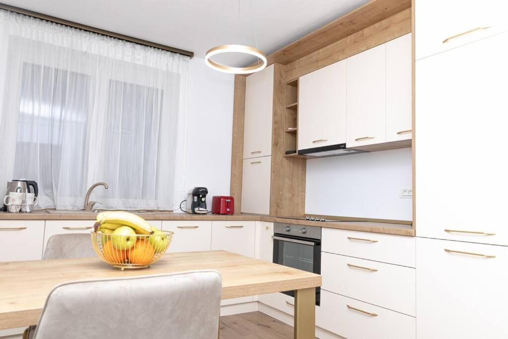 Enescu 3 City Center Flat Temešvár Exteriér fotografie